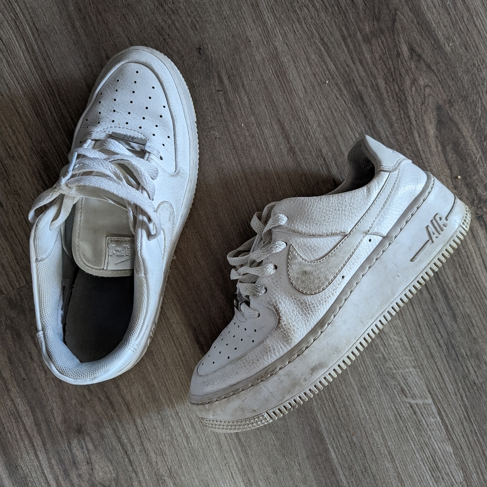 Nike Air Force 1 Sage Low